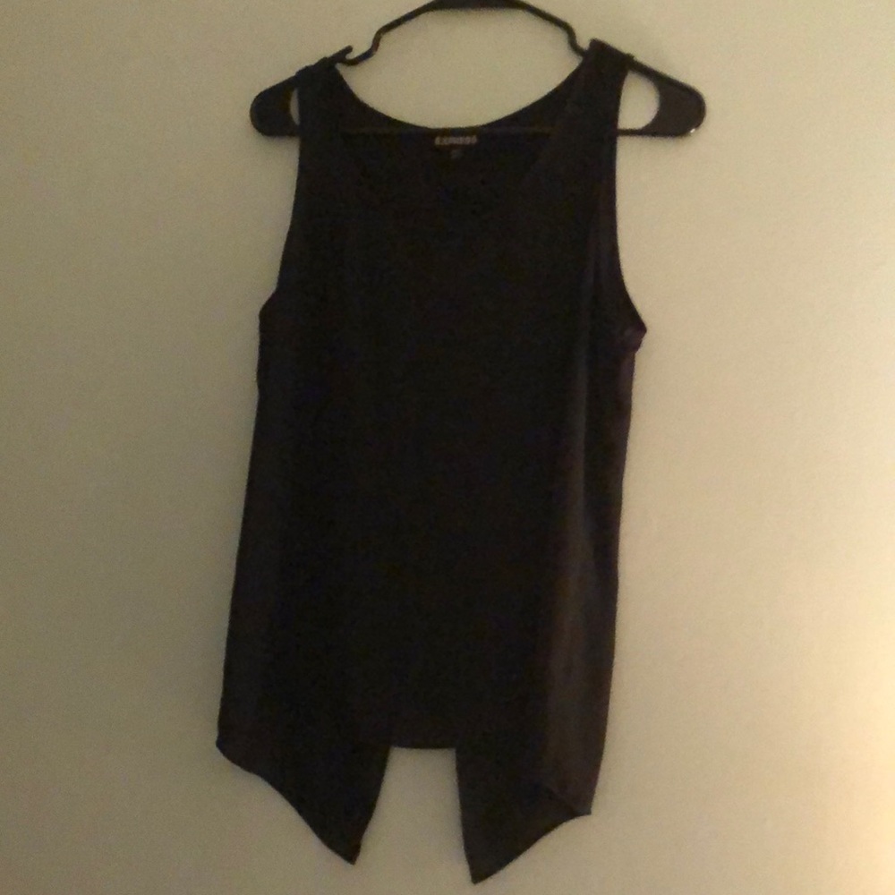 Casual black tank